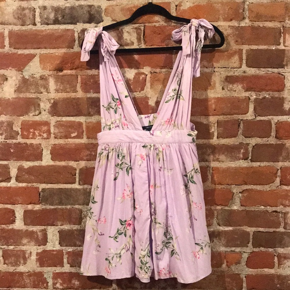 Purple flower dress. Forever 21. Size M.